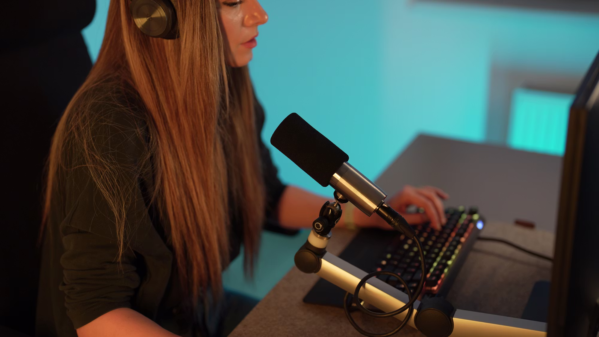 Exploring the Evolution of Game Design: From Pixels to Immersive Worlds